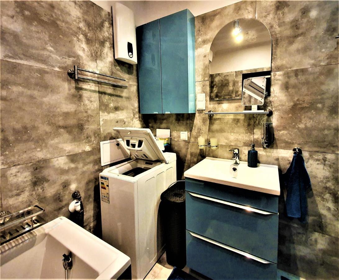 Gaj Apartment - Air Condition, Free Parking クラクフ エクステリア 写真